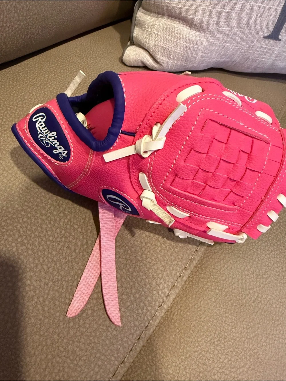 Rawlings Pink Youth Baseball Glove with White Lacing and Navy Trim